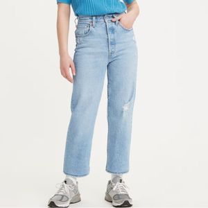 Levi’s Ribcage Straight Ankle Jeans Light Wash Distressed Size 27